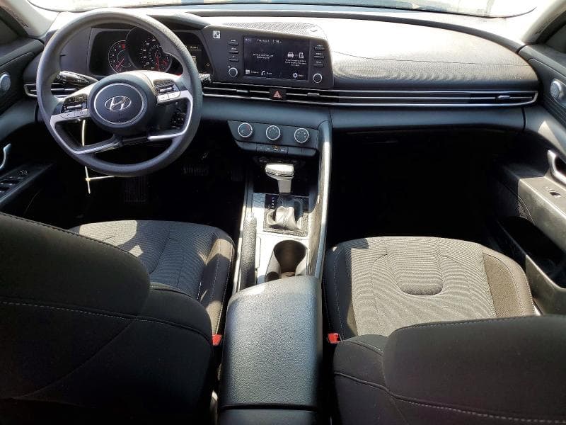 2021 HYUNDAI ELANTRA SE 8