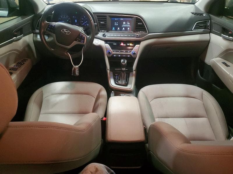 2017 HYUNDAI ELANTRA SE 8