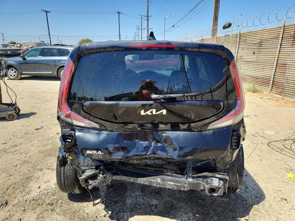 2023 KIA SOUL LX 6