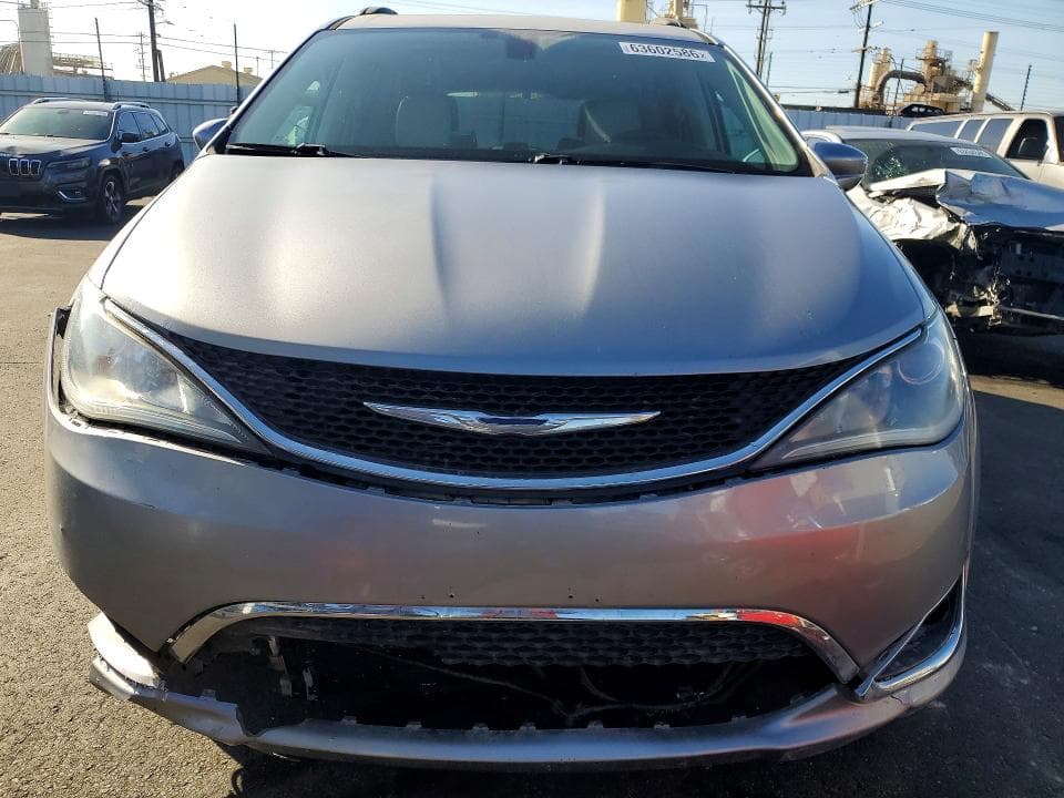 2017 CHRYSLER PACIFICA 5
