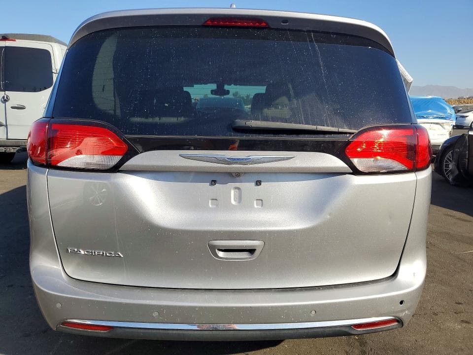 2017 CHRYSLER PACIFICA 6