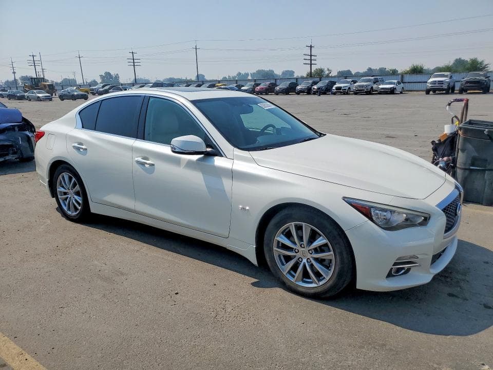 2017 INFINITI Q50 3.0T PREMIUM 4