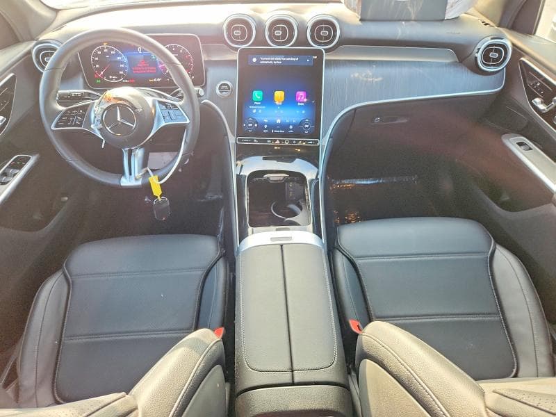 2025 MERCEDES-BENZ GLC 300 8