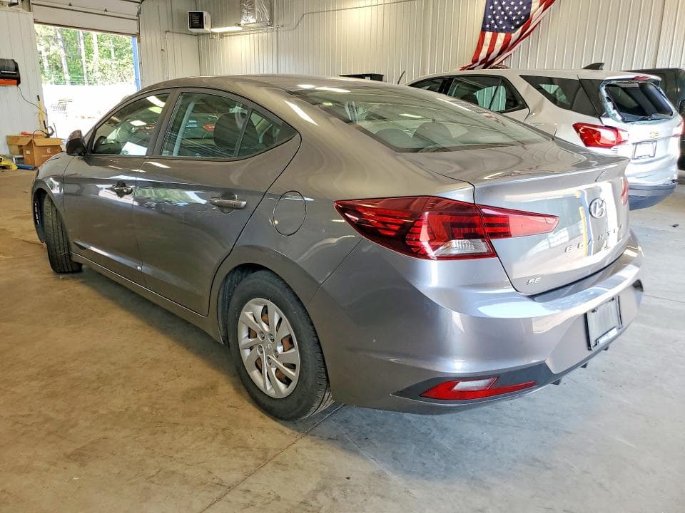 2019 HYUNDAI ELANTRA SE 2