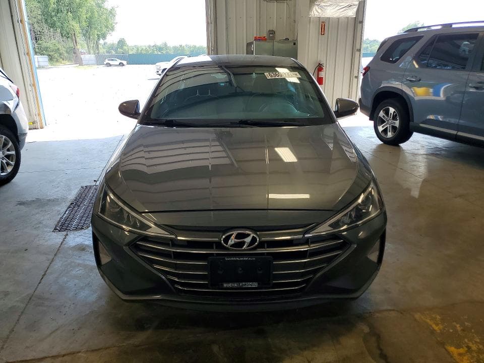 2019 HYUNDAI ELANTRA SE 5