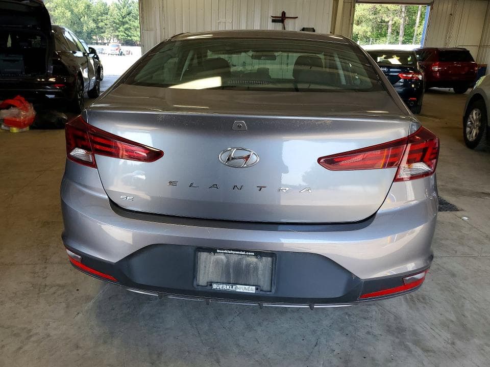 2019 HYUNDAI ELANTRA SE 6
