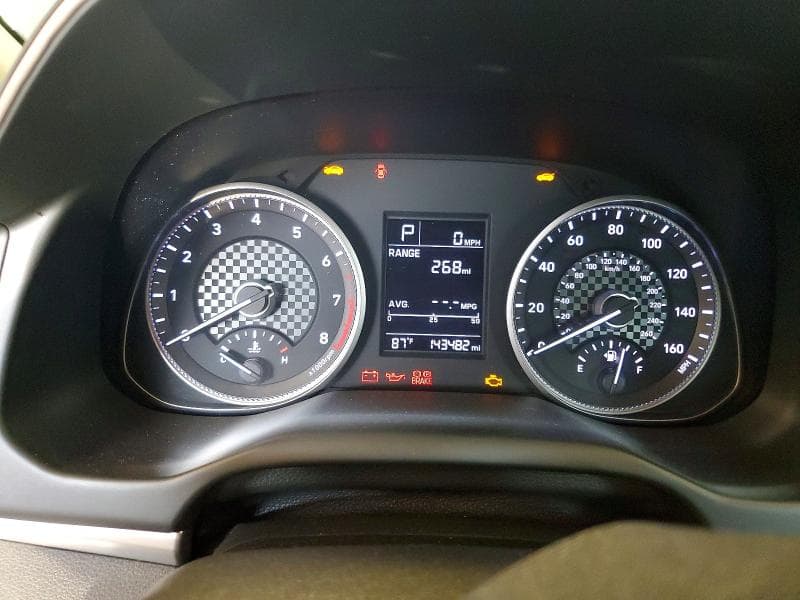 2019 HYUNDAI ELANTRA SE 9