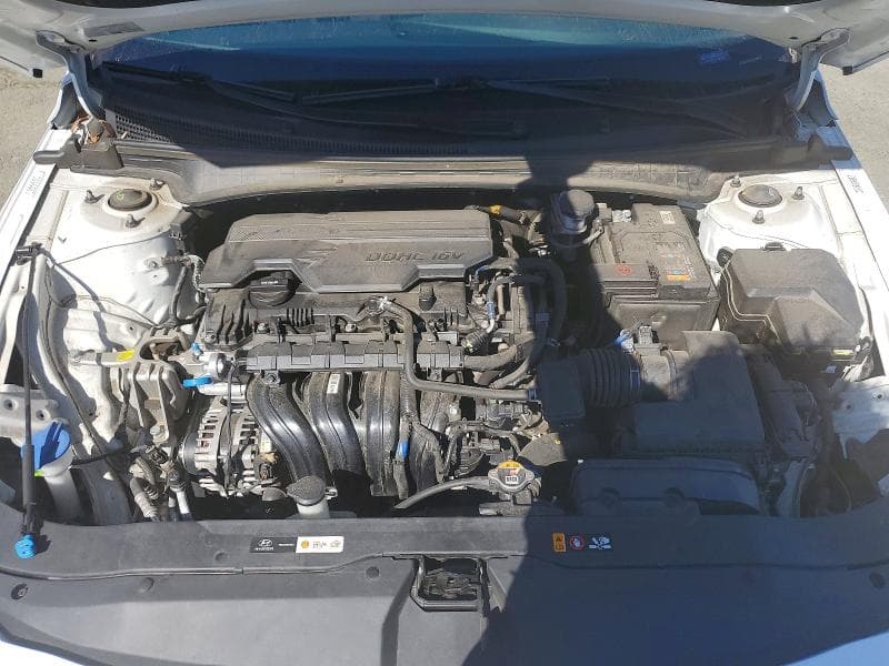 2025 HYUNDAI ELANTRA SEL 11