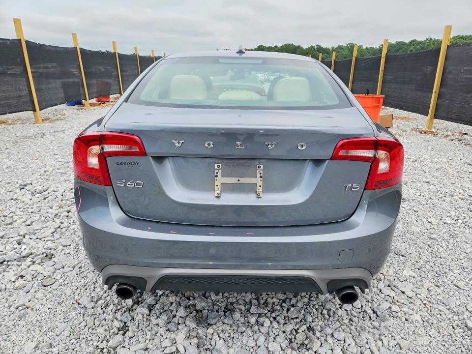 2017 VOLVO S60 6