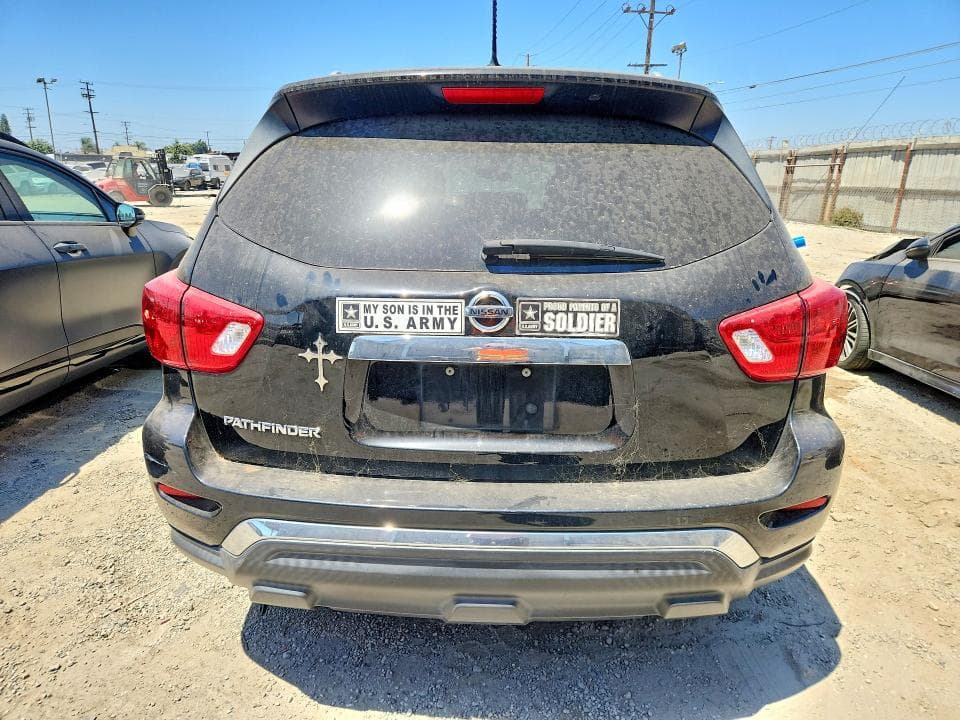 2018 NISSAN PATHFINDER S 6