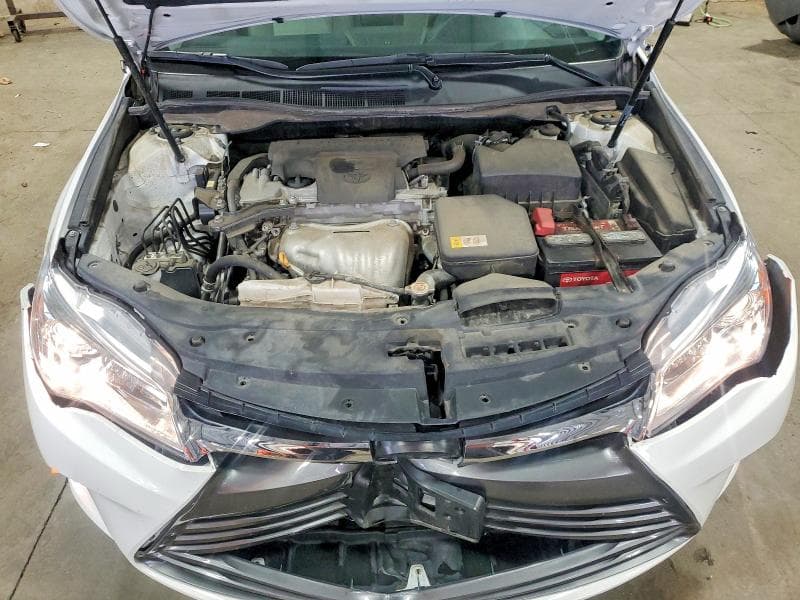 2017 TOYOTA CAMRY LE 11