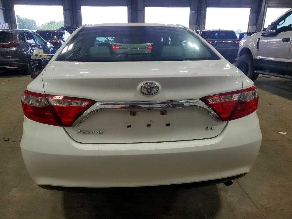 2017 TOYOTA CAMRY LE 6