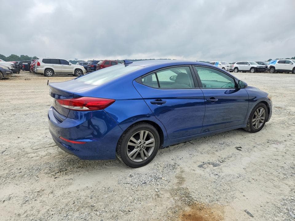 2017 HYUNDAI ELANTRA SE 3