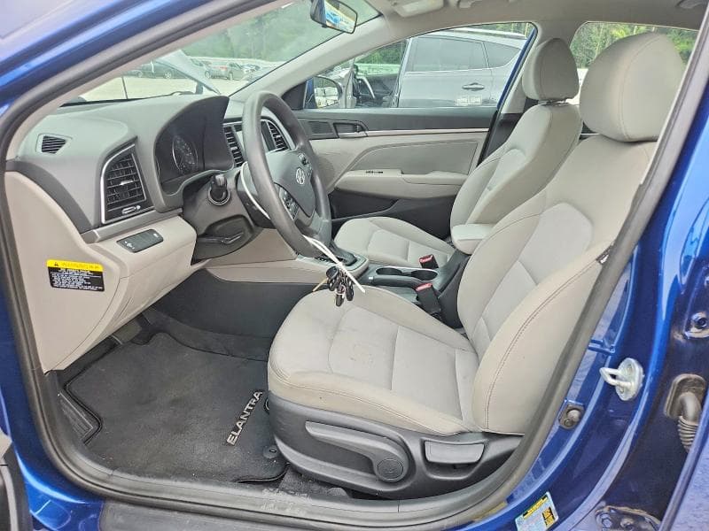 2017 HYUNDAI ELANTRA SE 7