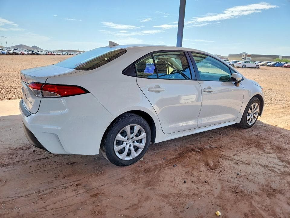 2023 TOYOTA COROLLA LE 3
