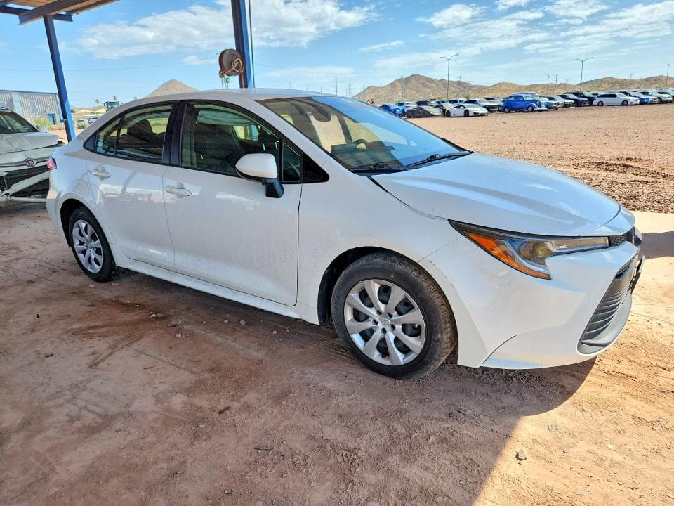 2023 TOYOTA COROLLA LE 4