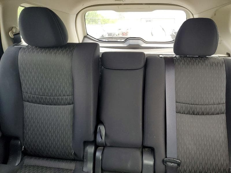2017 NISSAN ROGUE SV 10
