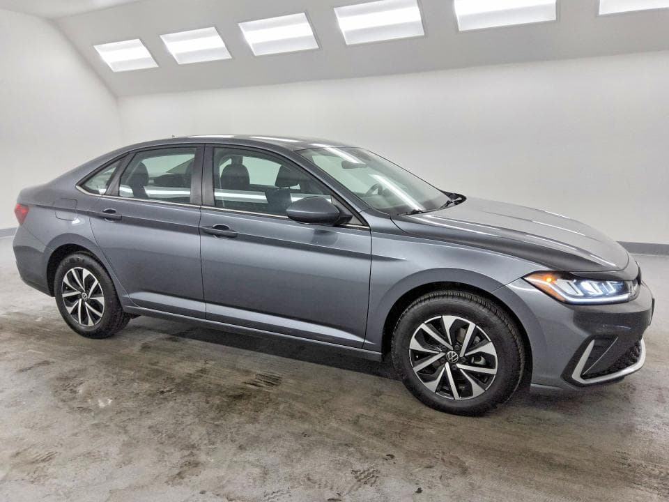 2025 VOLKSWAGEN JETTA S 4