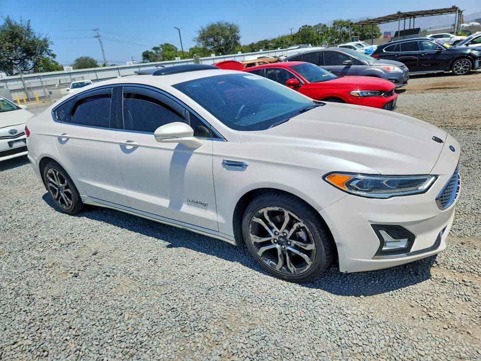 2019 FORD FUSION TITANIUM 4