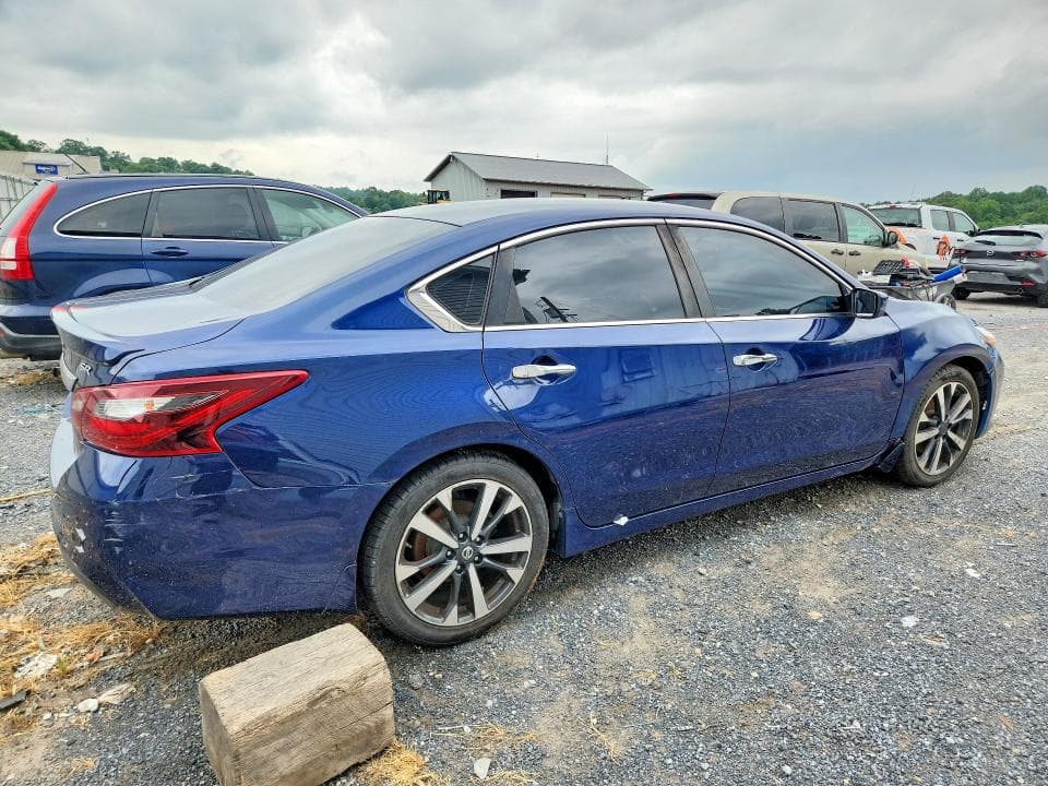 2017 NISSAN ALTIMA 2.5 SR 3