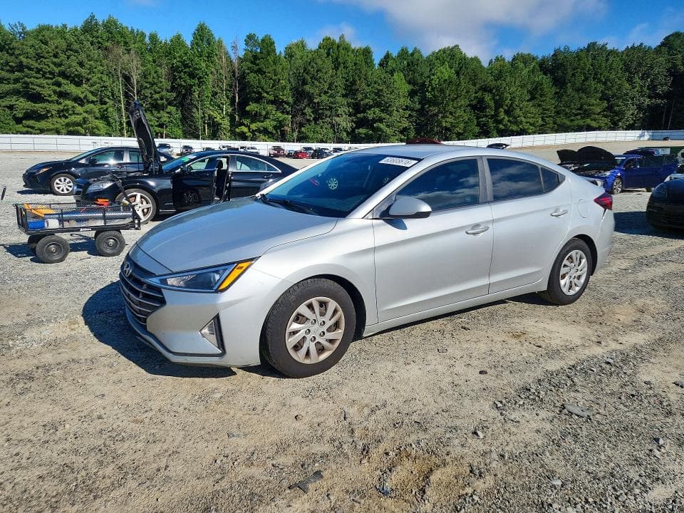 2019 HYUNDAI ELANTRA SE - 1