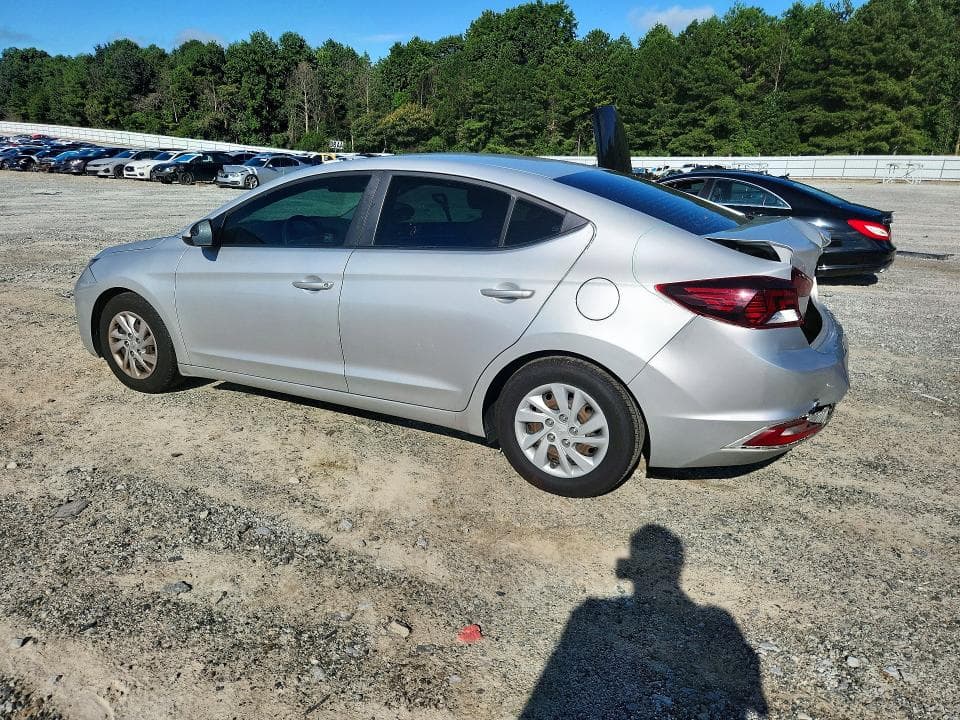 2019 HYUNDAI ELANTRA SE 2