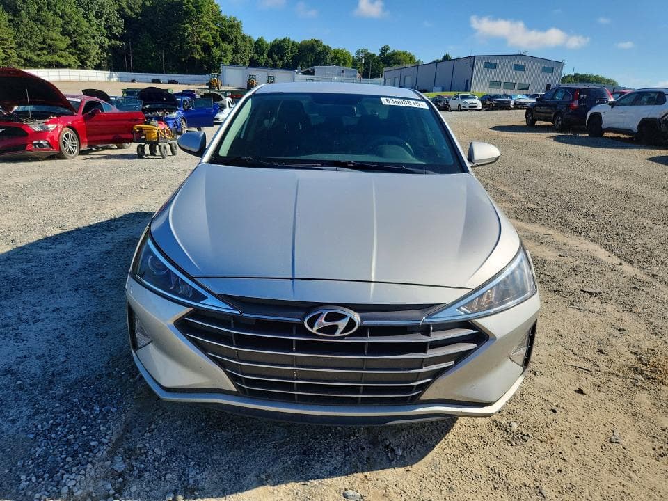 2019 HYUNDAI ELANTRA SE 5