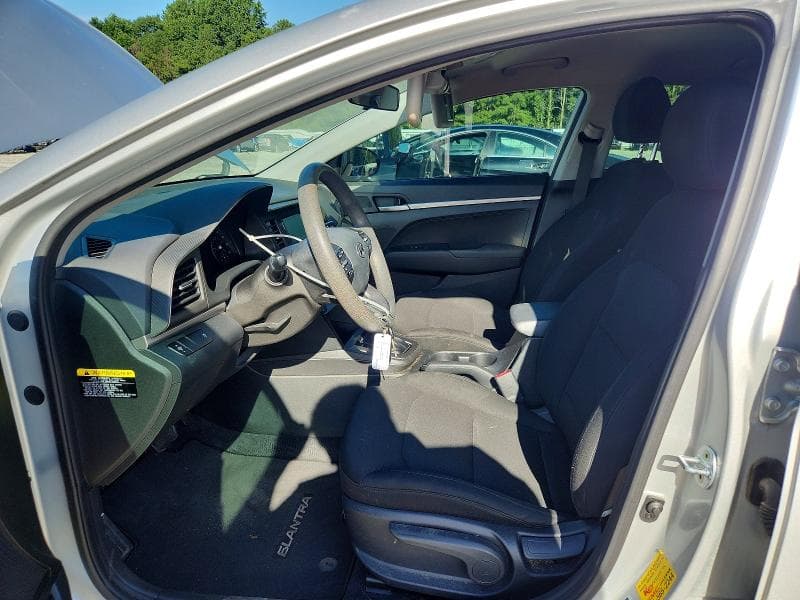 2019 HYUNDAI ELANTRA SE 7