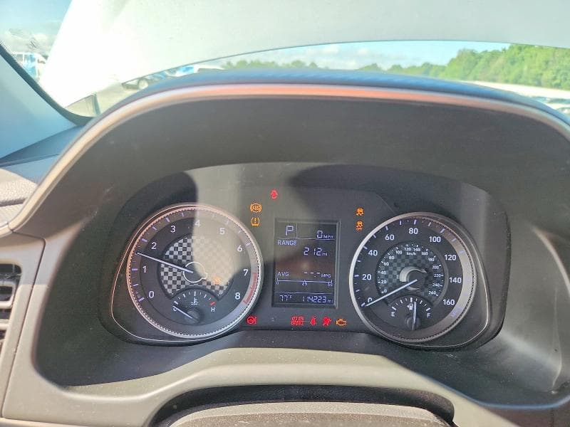2019 HYUNDAI ELANTRA SE 9
