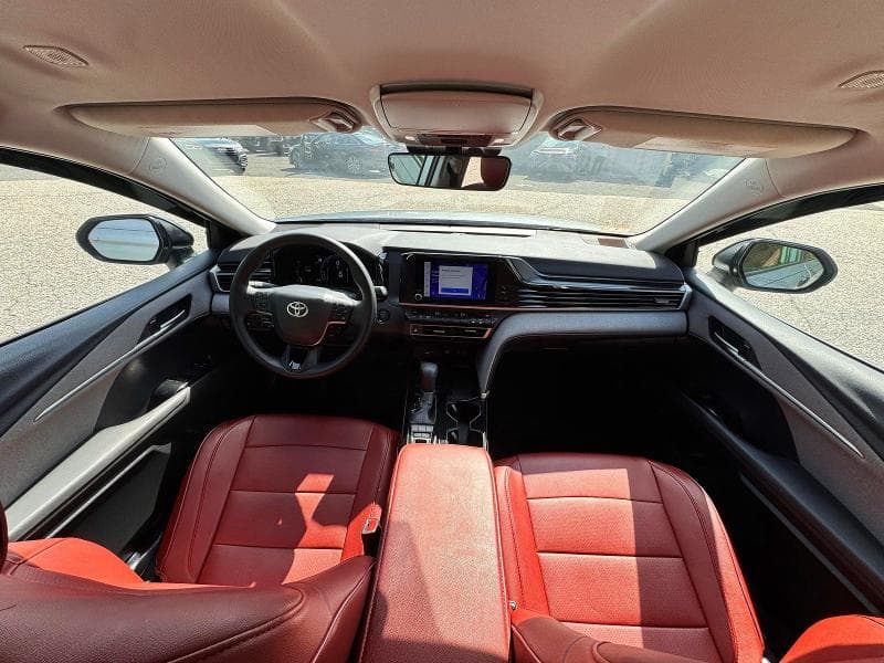 2025 TOYOTA CAMRY LE 9