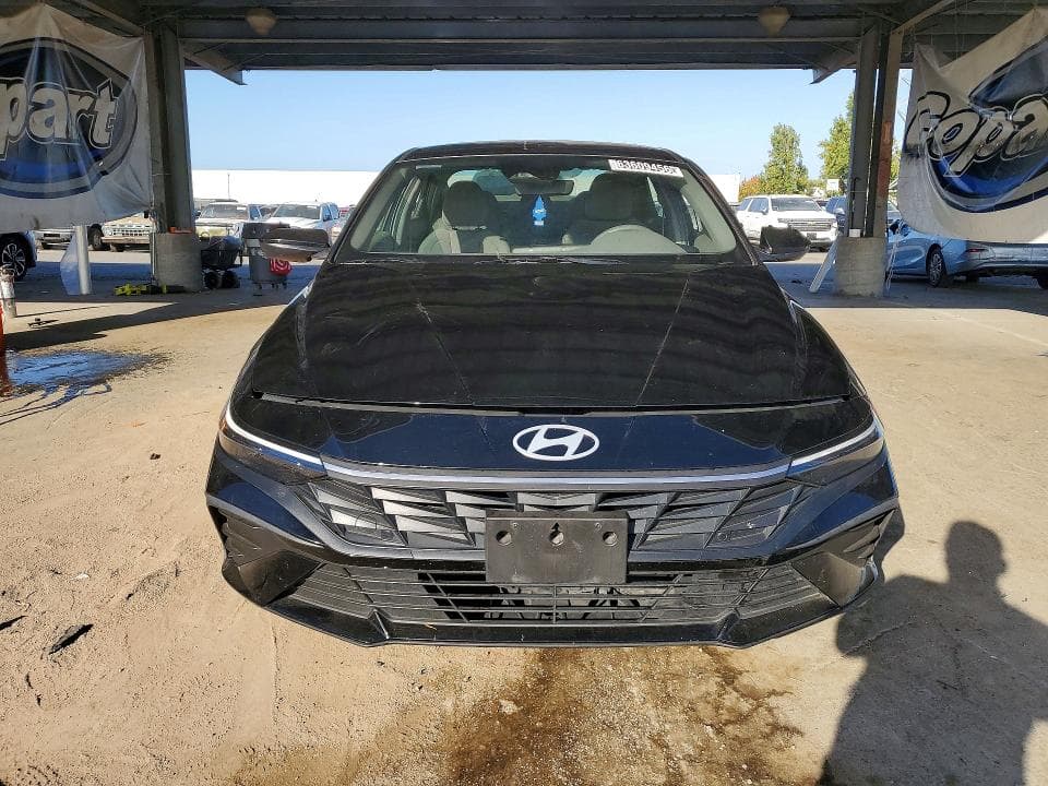 2024 HYUNDAI ELANTRA SEL 5