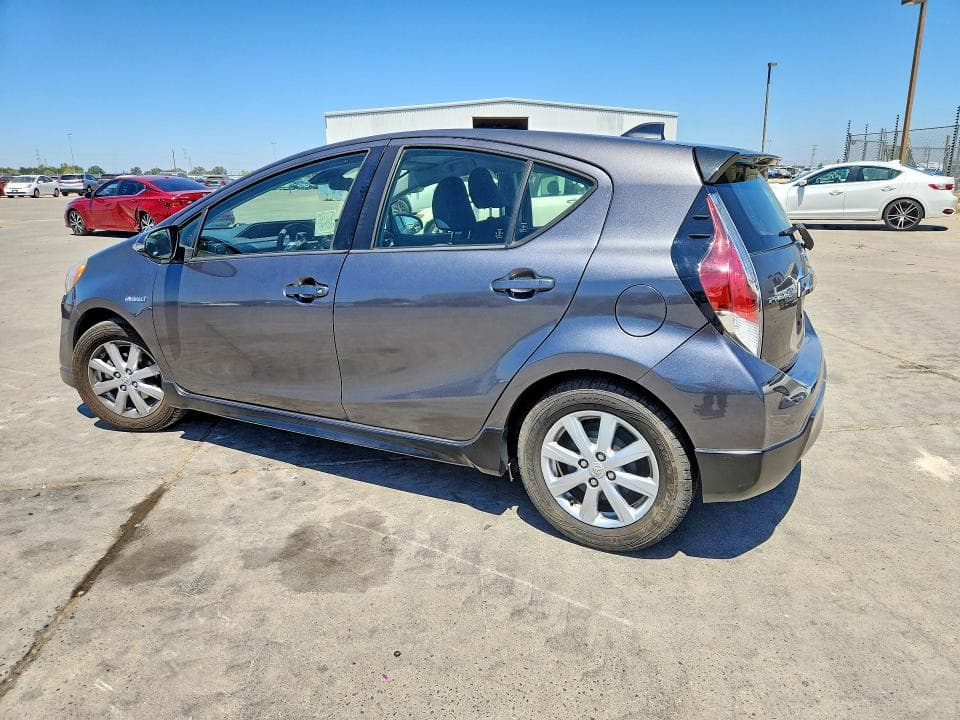 2017 TOYOTA PRIUS C TWO 2