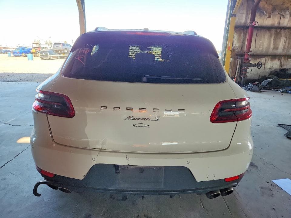 2018 PORSCHE MACAN S 6