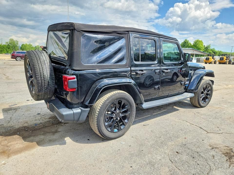 2022 JEEP WRANGLER UNLIMITED SAHARA 4XE 3