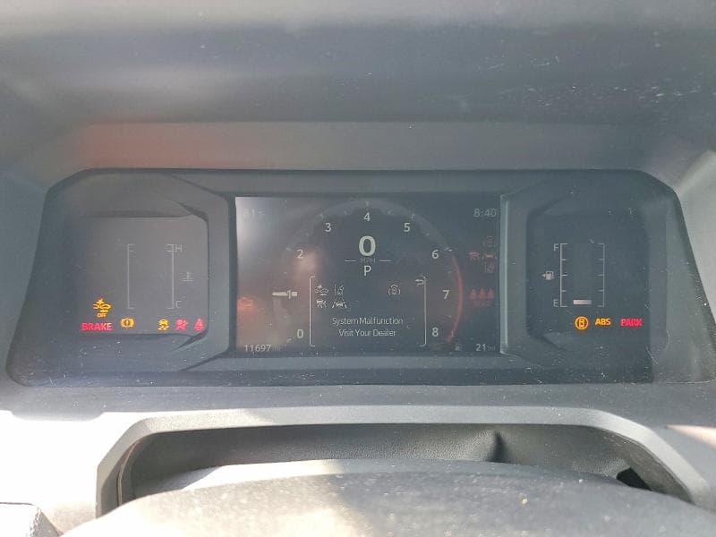 2025 TOYOTA TACOMA SR5 9