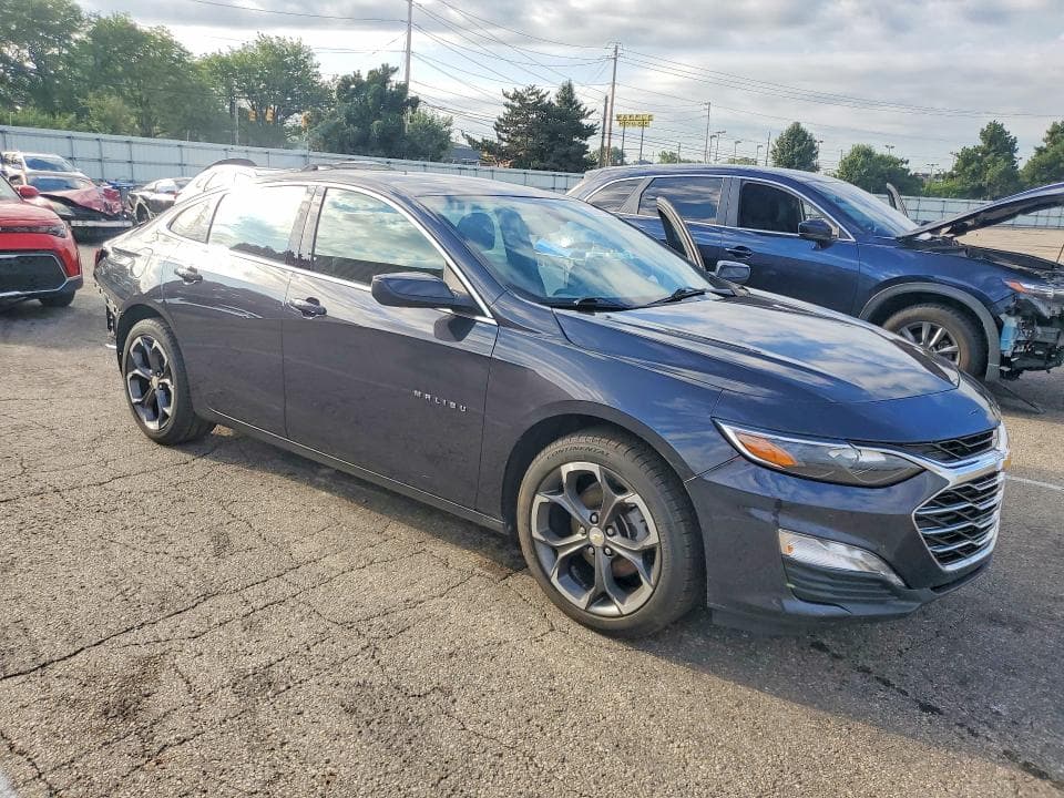 2022 CHEVROLET MALIBU LT 4