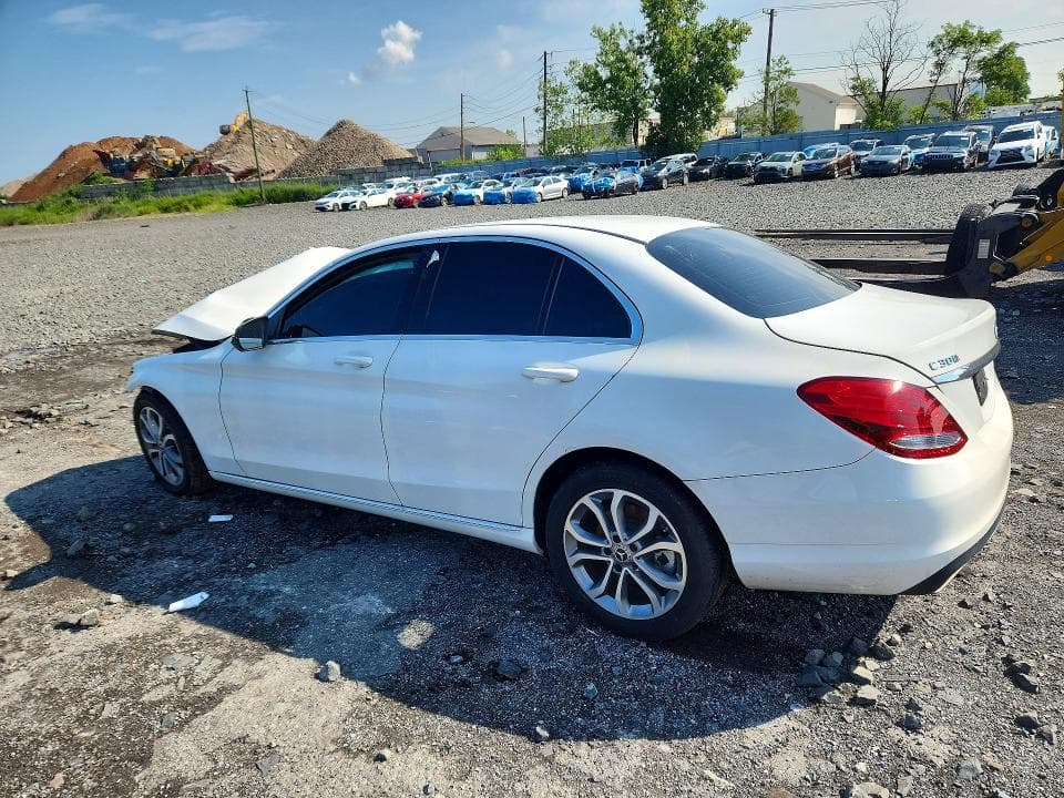 2017 MERCEDES-BENZ C 300 2