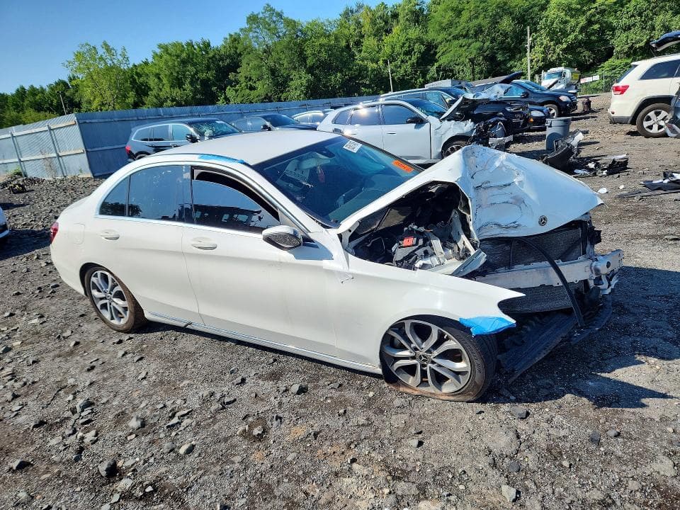 2017 MERCEDES-BENZ C 300 4