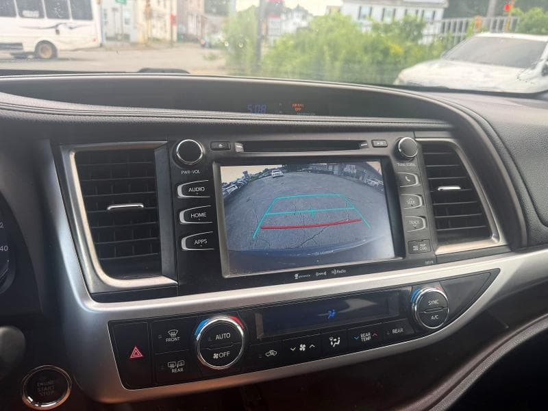 2017 TOYOTA HIGHLANDER XLE 9