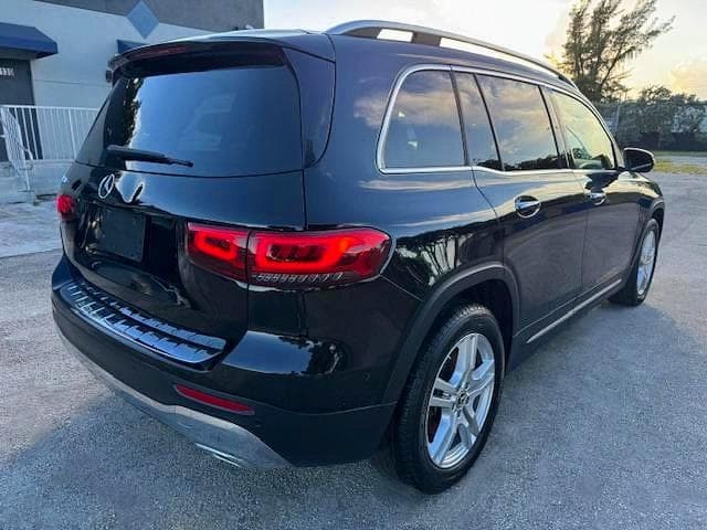 2020 MERCEDES-BENZ GLB 250 3