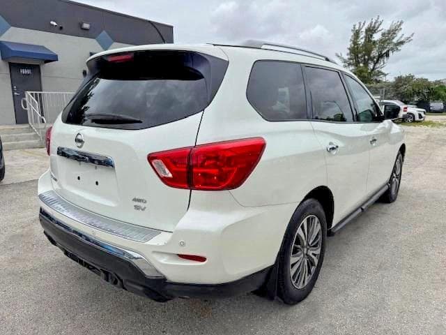 2017 NISSAN PATHFINDER SV 3