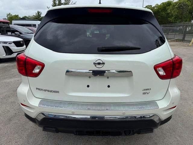 2017 NISSAN PATHFINDER SV 6