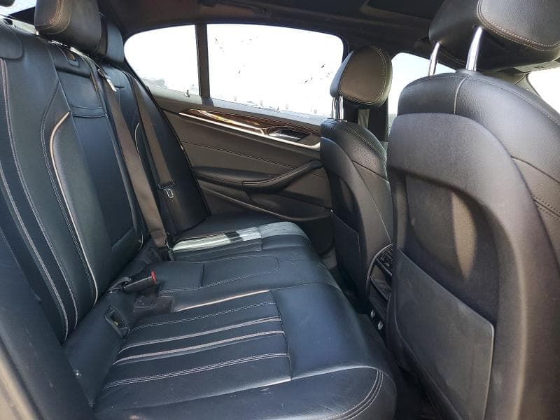 2019 BMW 530 I 10