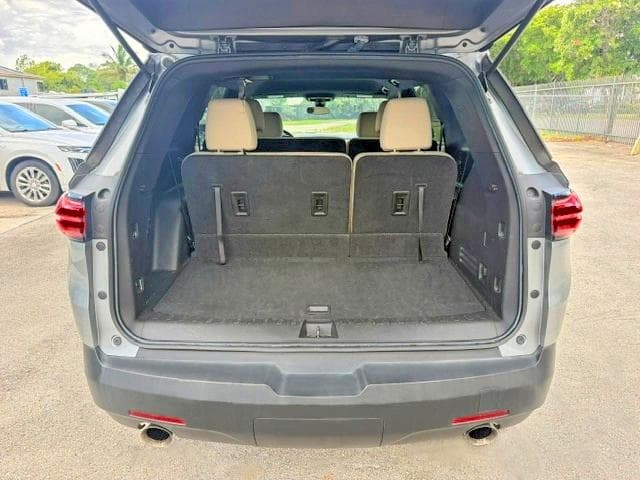 2023 CHEVROLET TRAVERSE LS 6