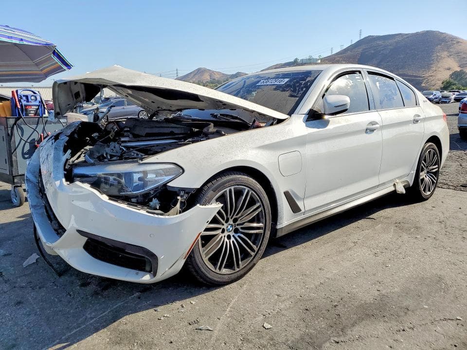 2019 BMW 530E - 1