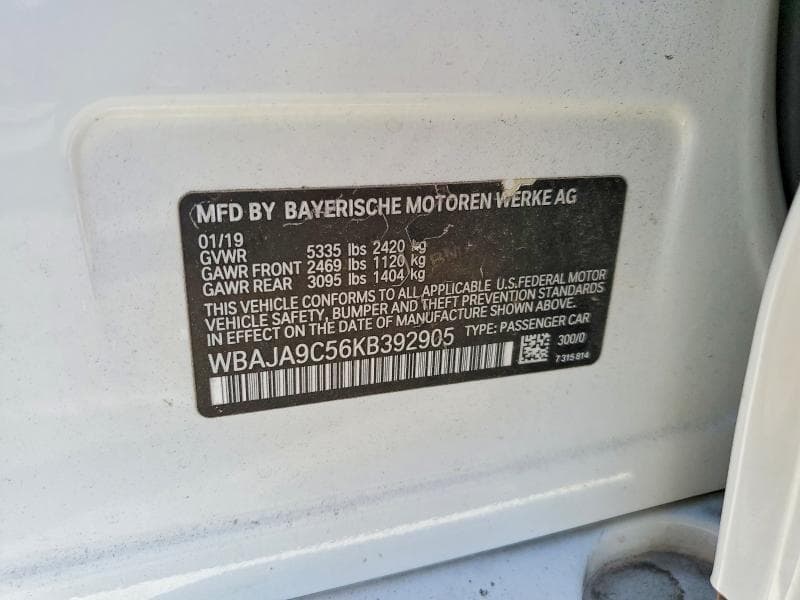 2019 BMW 530E 12