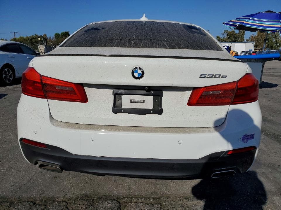 2019 BMW 530E 6