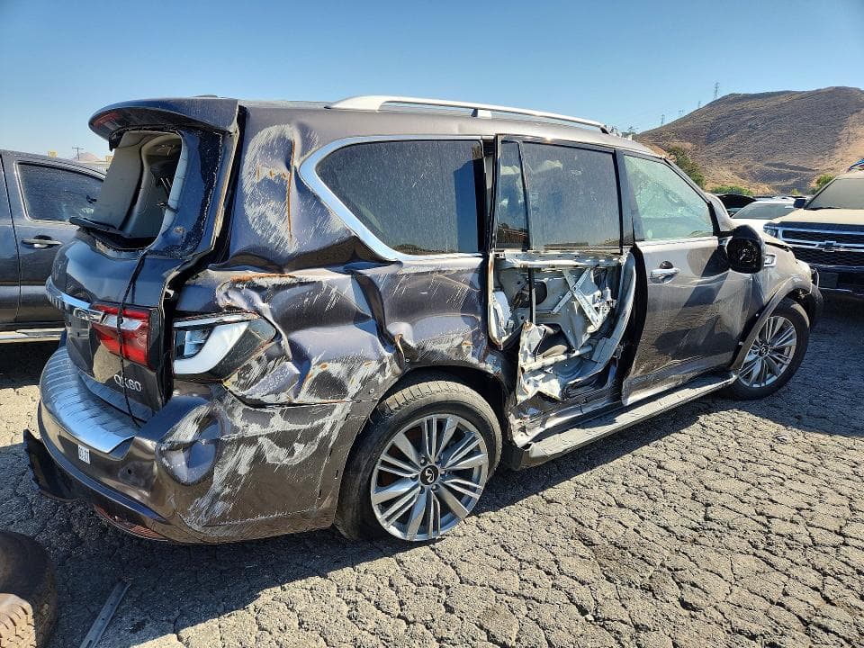 2024 INFINITI QX80 LUXE 3