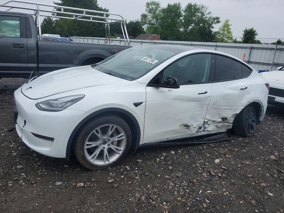 2023 TESLA MODEL Y 3
