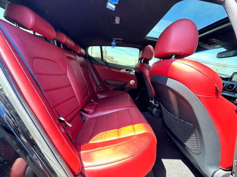 2019 KIA STINGER GT2 6